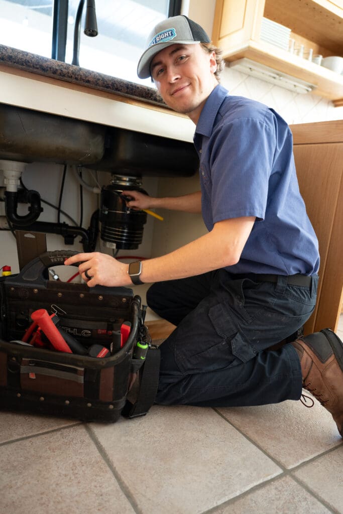 Emergency plumber near me in Draper, UT fixing pipe leaks